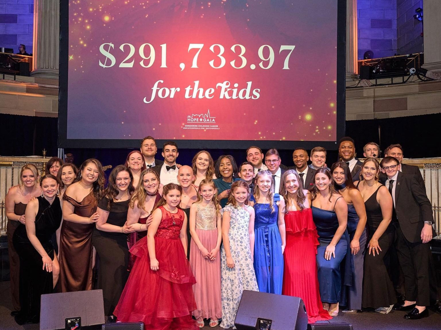 Hope Gala 2025 group photo by Peter Bindelglass '08 Lib