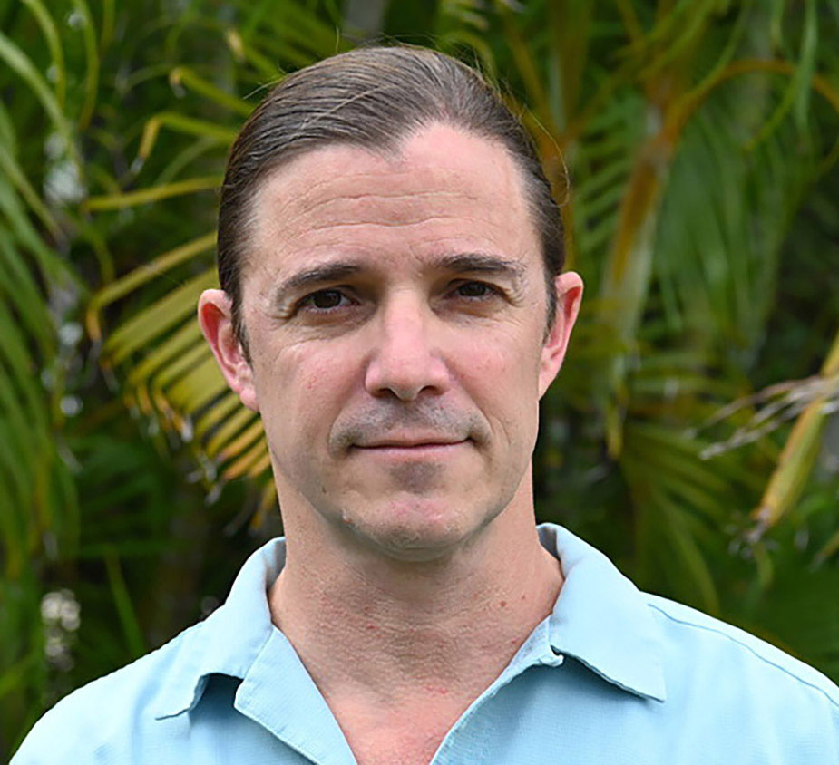 head shot Glazer, courtesy