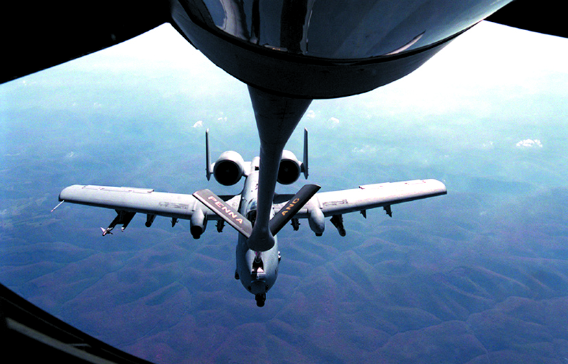 midair refueling of aircraft, courtesy