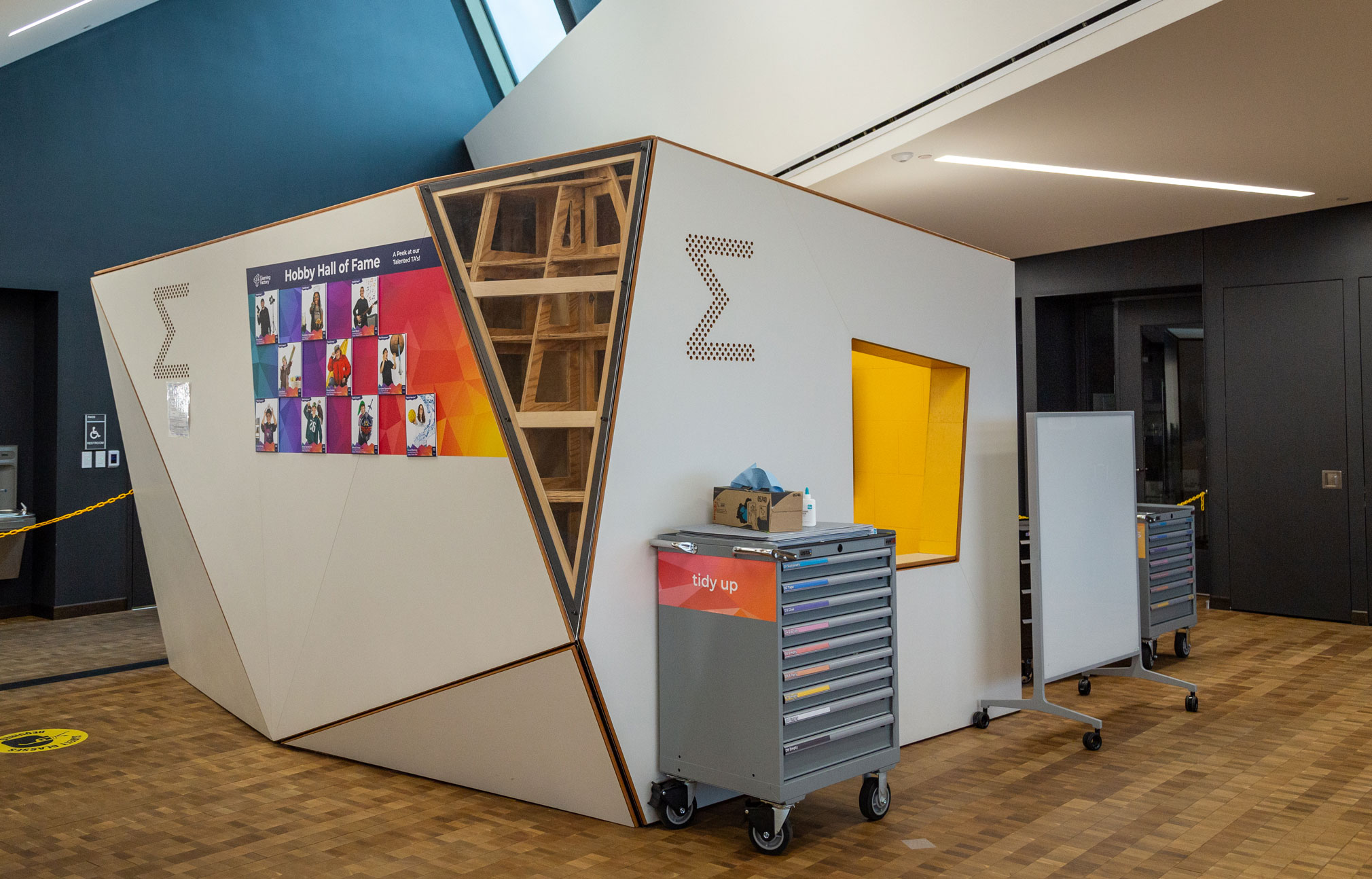 photo of a meeting geode in EDI building by Nick Sloff '92 A&A
