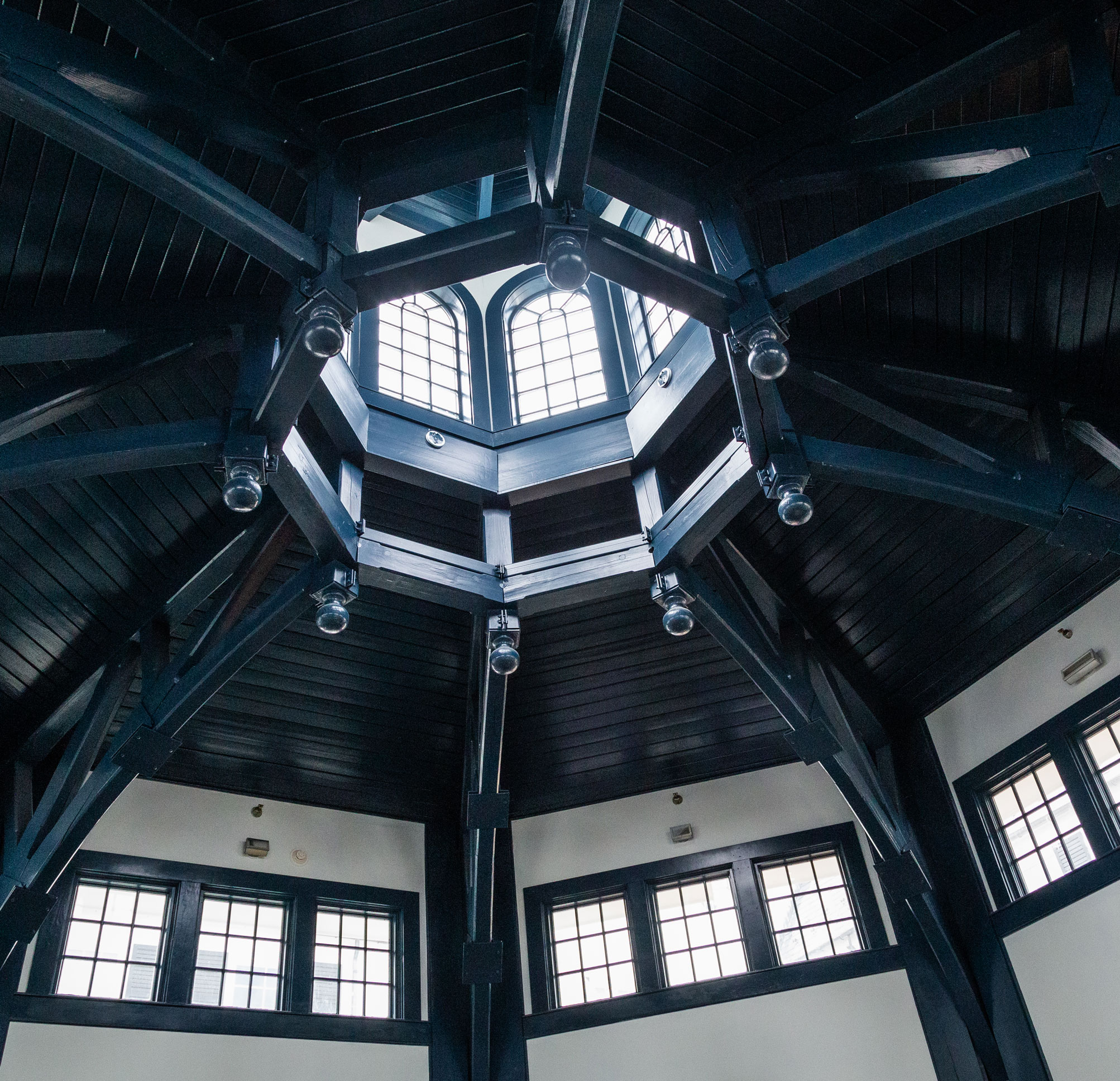 blue cupola and surrounding windows above Triplett's bar in the Nittany Lion Inn, photo by Nick Sloff '92 A&A