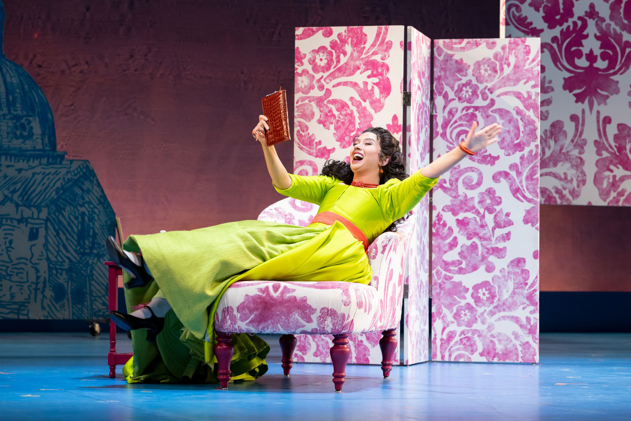 Lisa Rogali on stage as Rosina in II barbiere di Siviglia, courtesy