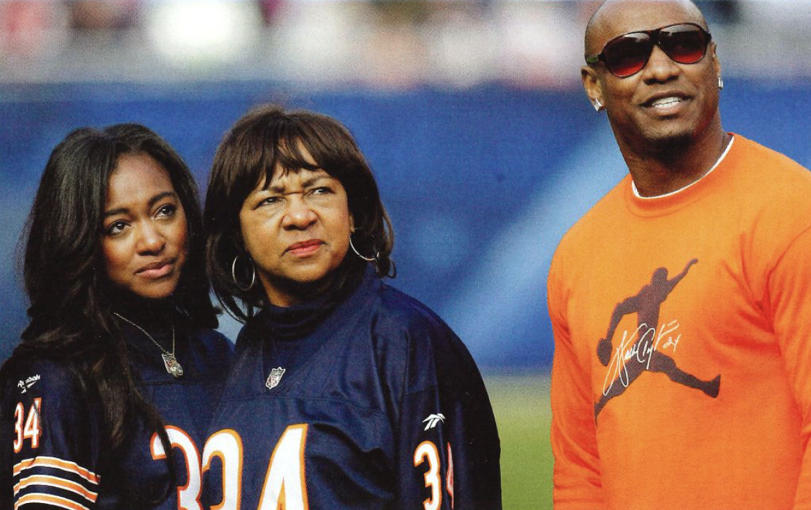 photo of Payton's children and wife, courtesy