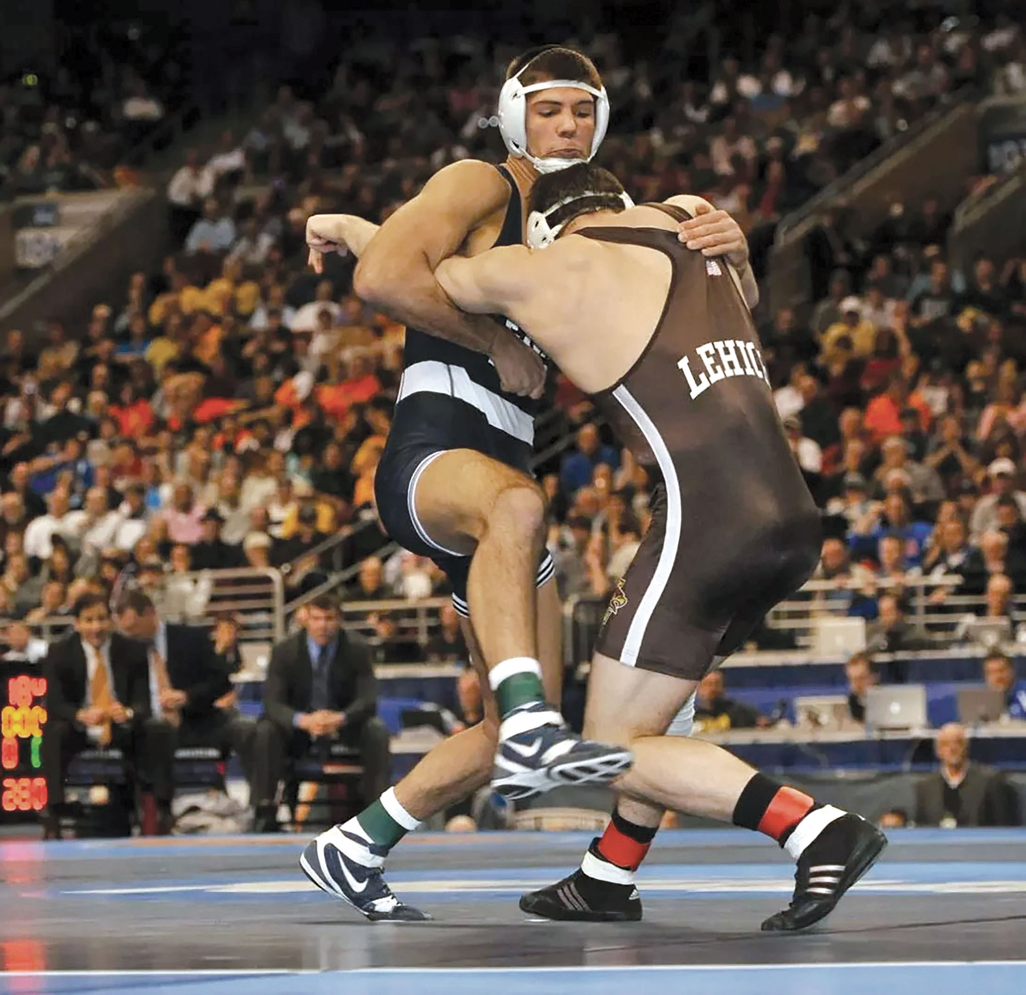 Wright taking down Hamlin in 2011, photo by Mark Selders/Penn State Athletics