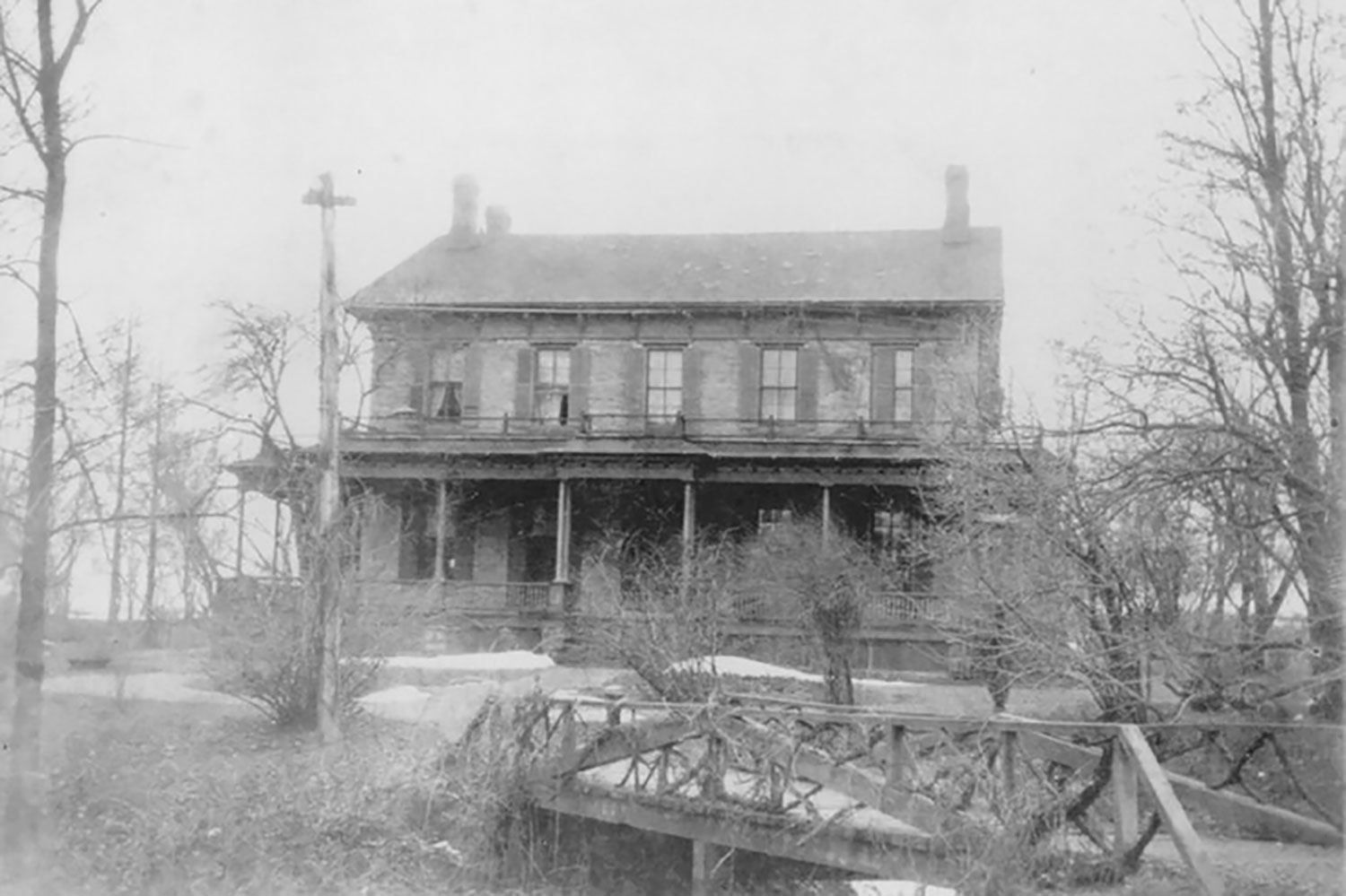 black and white photo of University House before renovation by PSAA