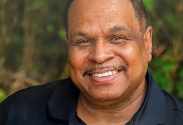 head shot of Darryl Daisey, courtesy