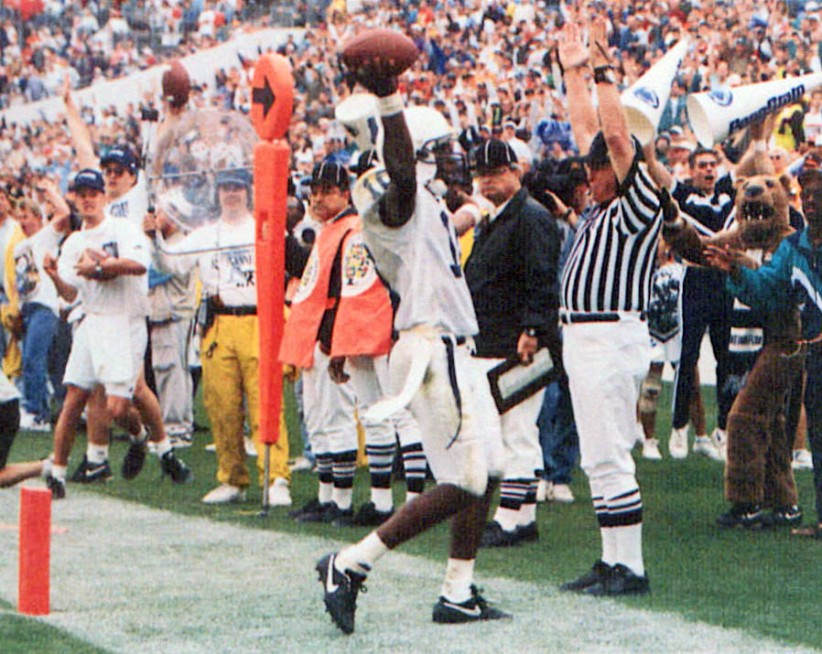 photo of Bobby Engram touchdown catch in 1994 by La Vie