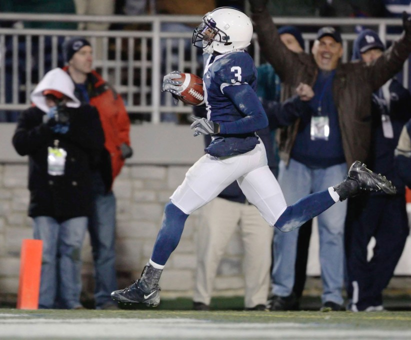Butler running down the sidelines, photo by Penn State Athletics