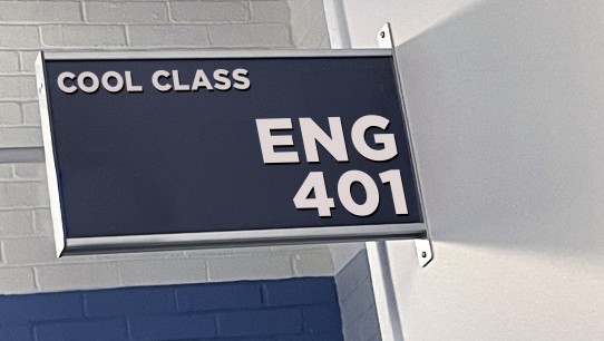 classroom sign that says ENG401