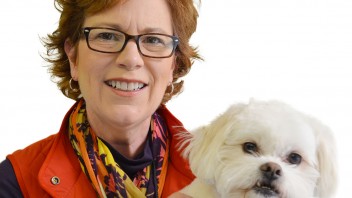 Mary Beth Pinto and her therapy dog, Jessie