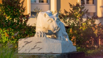 photo of lion statue by Nick Sloff '92 A&A