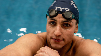 Lazzerini in the pool, photo by Cardoni